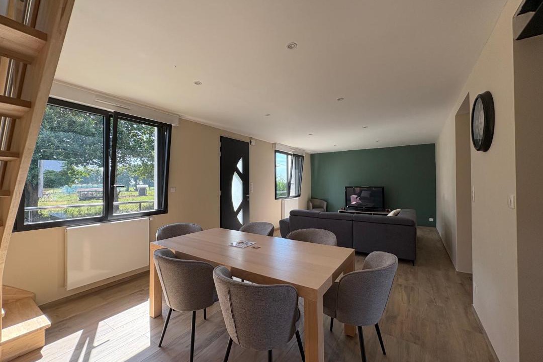 Photo of Others in Credin