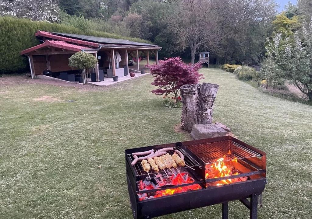 Photo of Others in Pernois