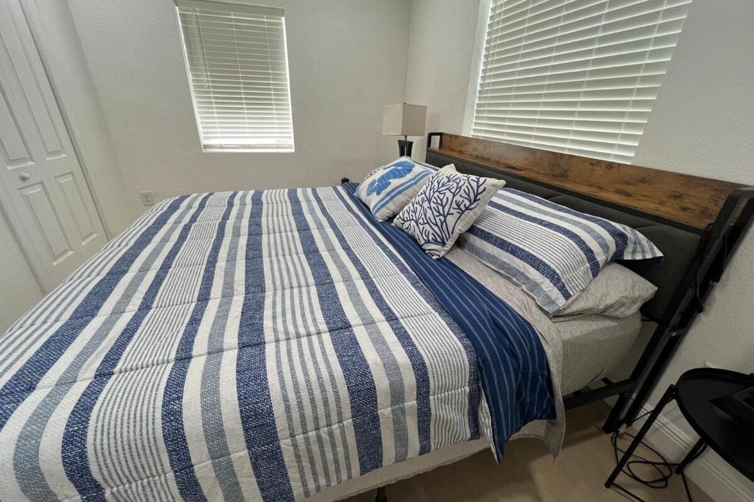 Photo of Bedroom in North Hyde Park