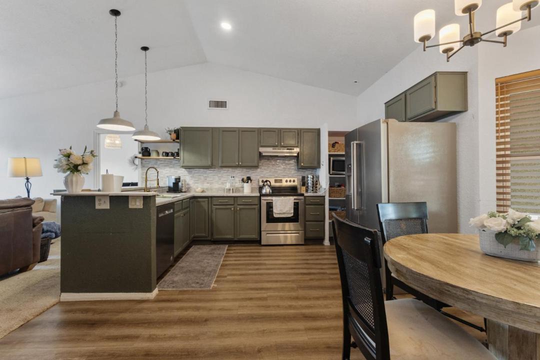 Photo of Kitchen in Glendale