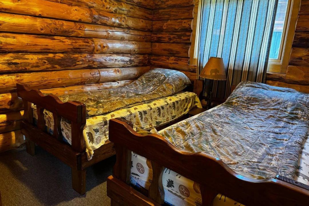Photo of Bedroom in Crystal Falls