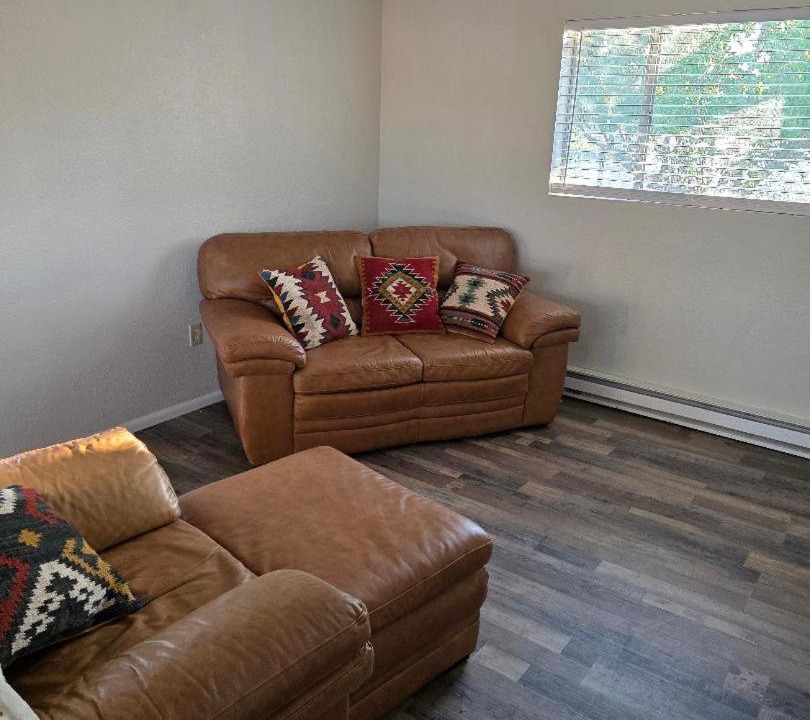 Photo of Livingroom in Navajo Dam