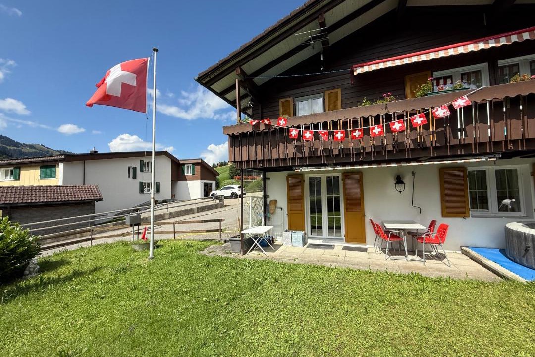 Photo of Others in Fluehli