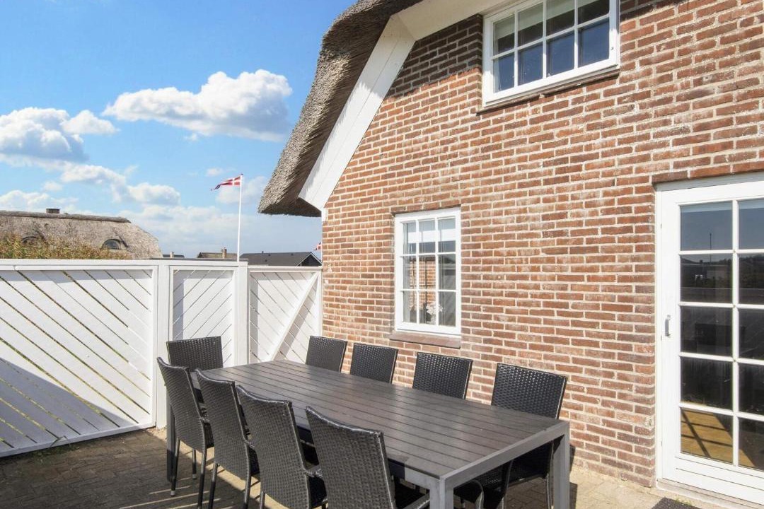 Photo of Patio Balcony in Vrist Strand