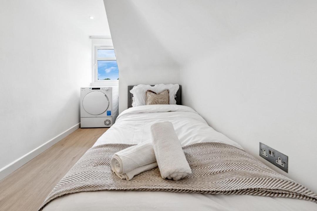 Photo of Bedroom in Friern Barnet