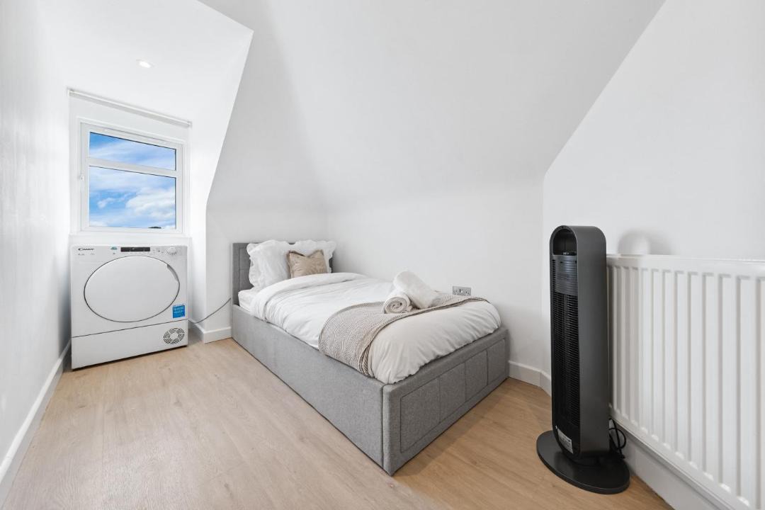 Photo of Bedroom in Friern Barnet