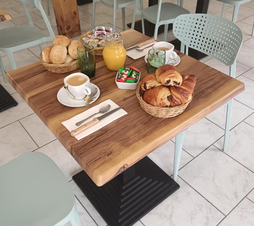 Photo of Others in Le Mung