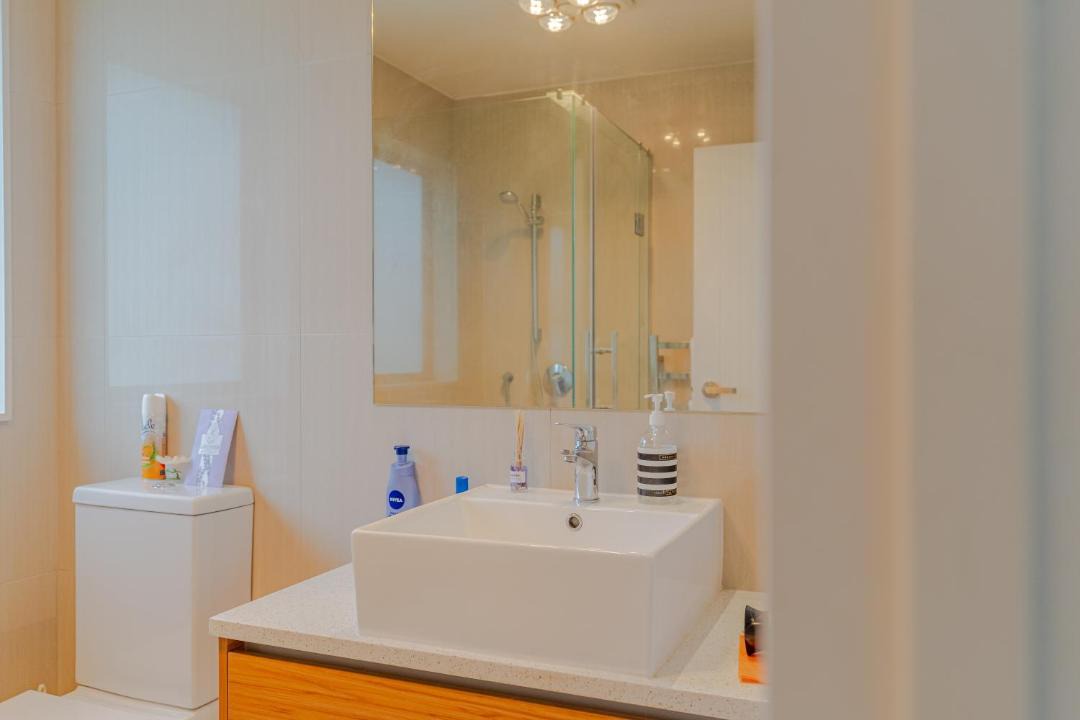 Photo of Bathroom in Flat Bush