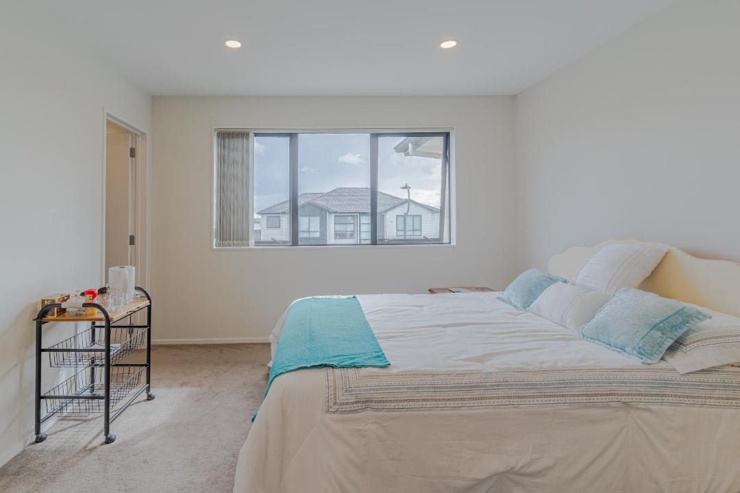 Photo of Bedroom in Flat Bush