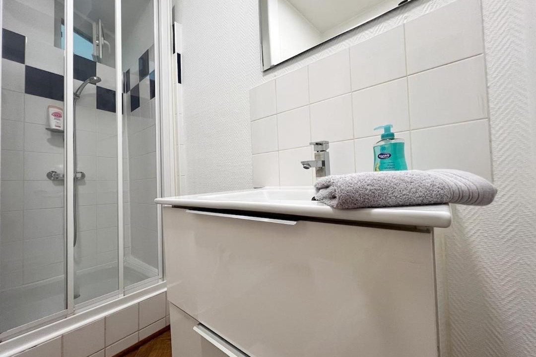 Photo of Bathroom in Dobree-Bon Port
