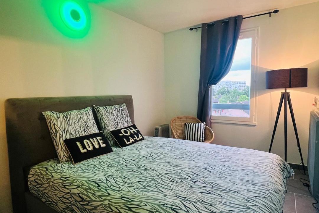 Photo of Bedroom in Cergy