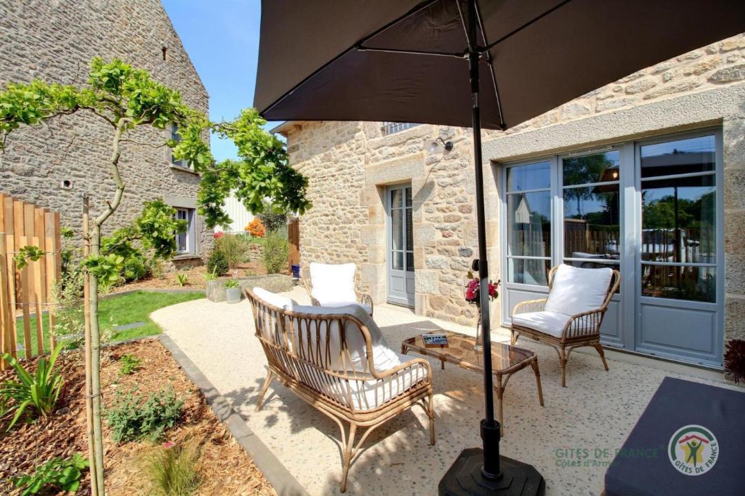 Photo of Others in Lehon