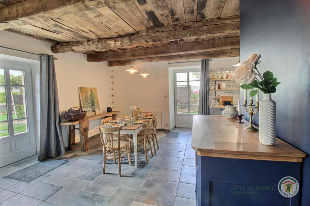 Photo of Others in Lehon