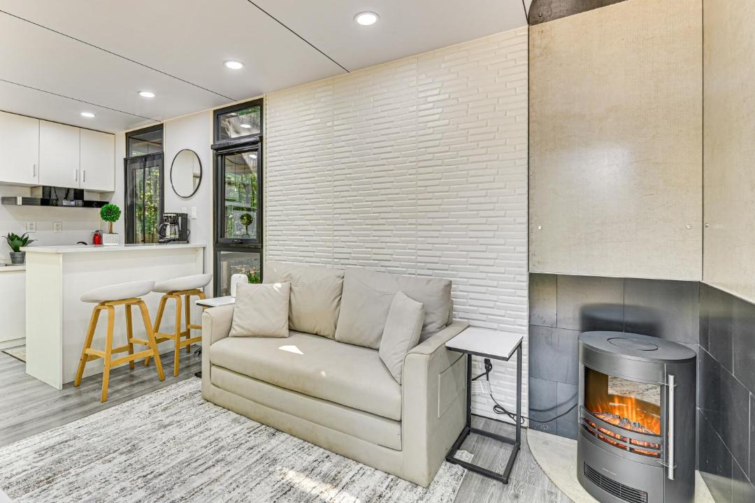 Photo of Others in Oak Hill