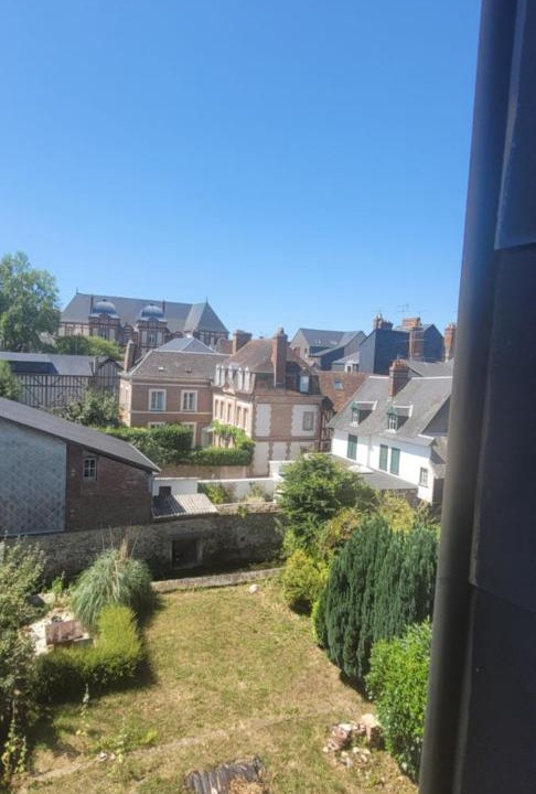 Photo of Others in Bernay