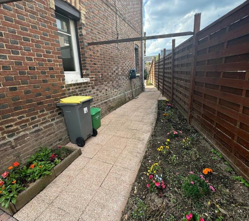 Photo of Others in Le Neubourg