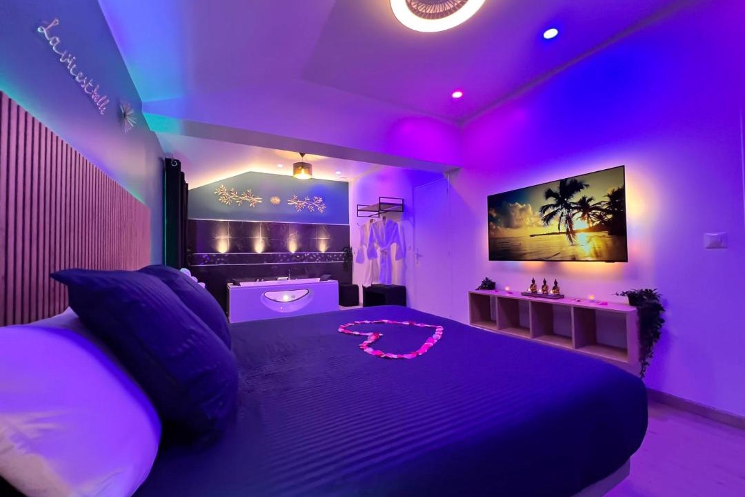 Photo of Bedroom in Chevry-Cossigny