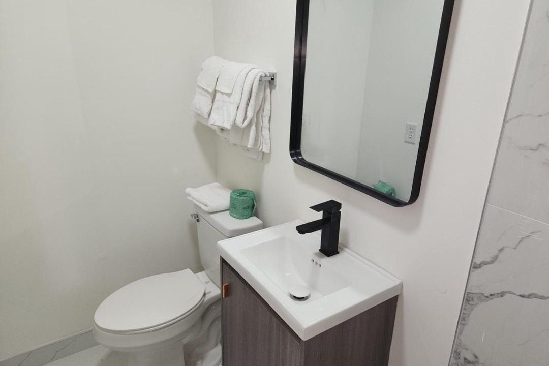 Photo of Bathroom in Kingsland