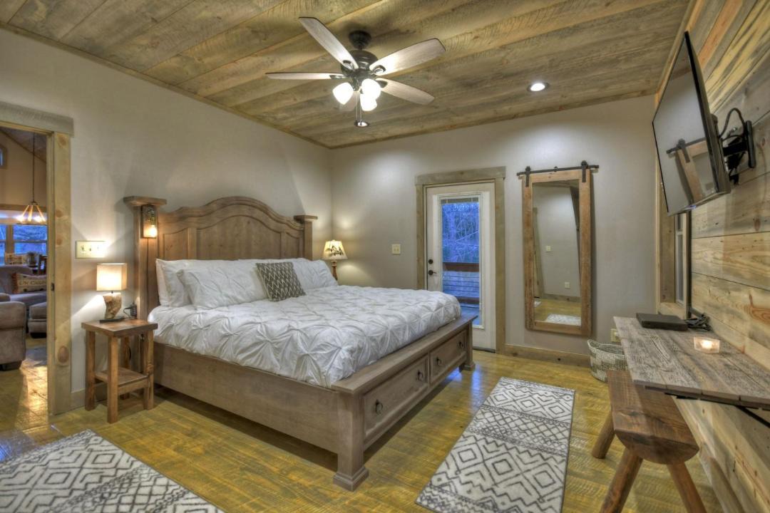 Photo of Bedroom in Blairsville