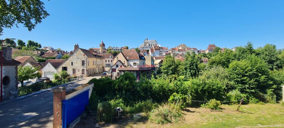 Photo of Buildings in Saint-Florentin