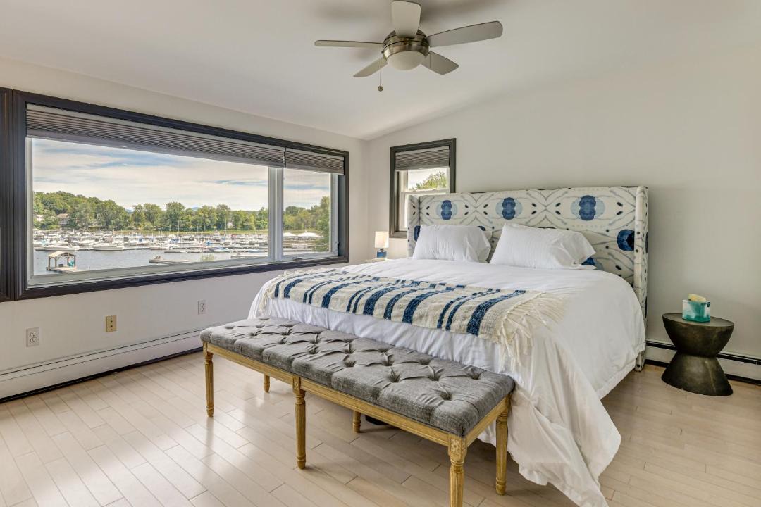 Photo of Bedroom in Malletts Bay