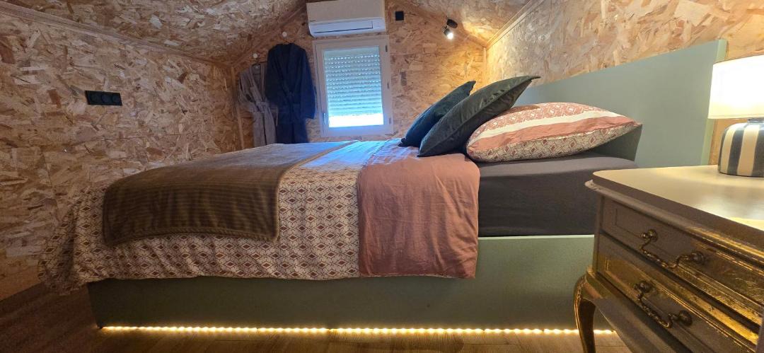 Photo of Bedroom in Bias