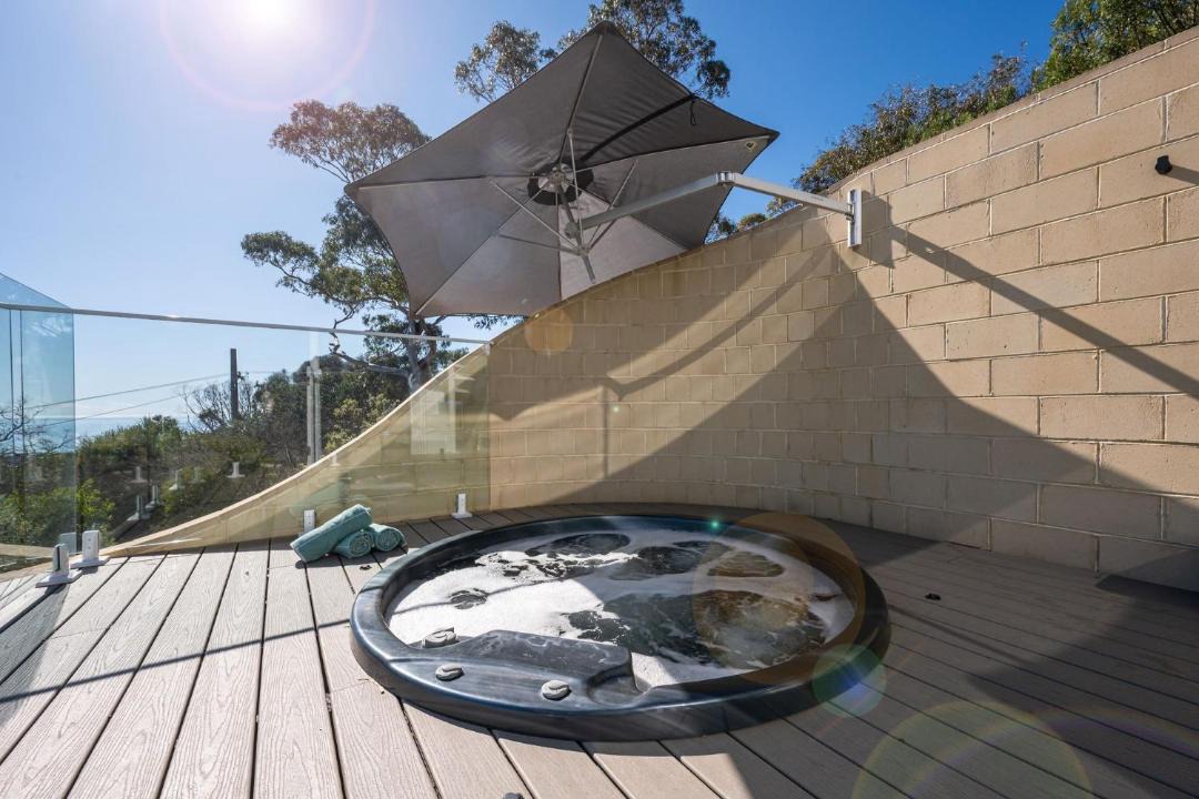 Photo of Others in Rosebud