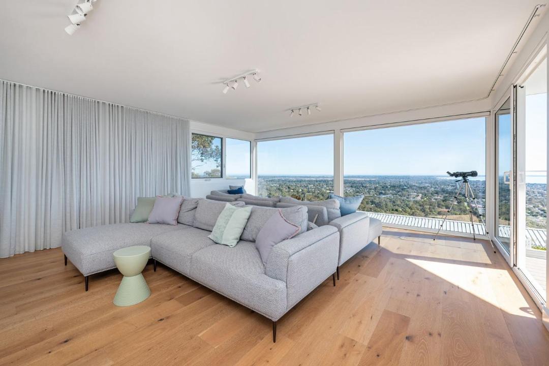 Photo of Others in Rosebud