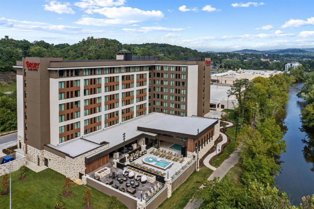 Photo of Others in Pigeon Forge