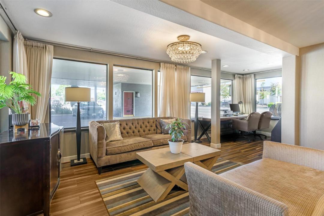 Photo of Others in Petaluma