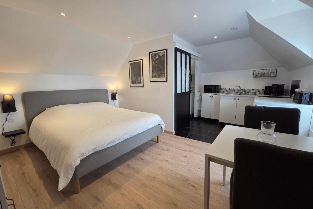 Photo of Bedroom in Morgny-la-Pommeraye