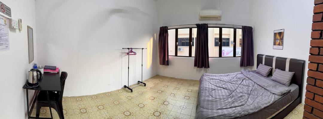 Photo of Bedroom in Kampung Chamang