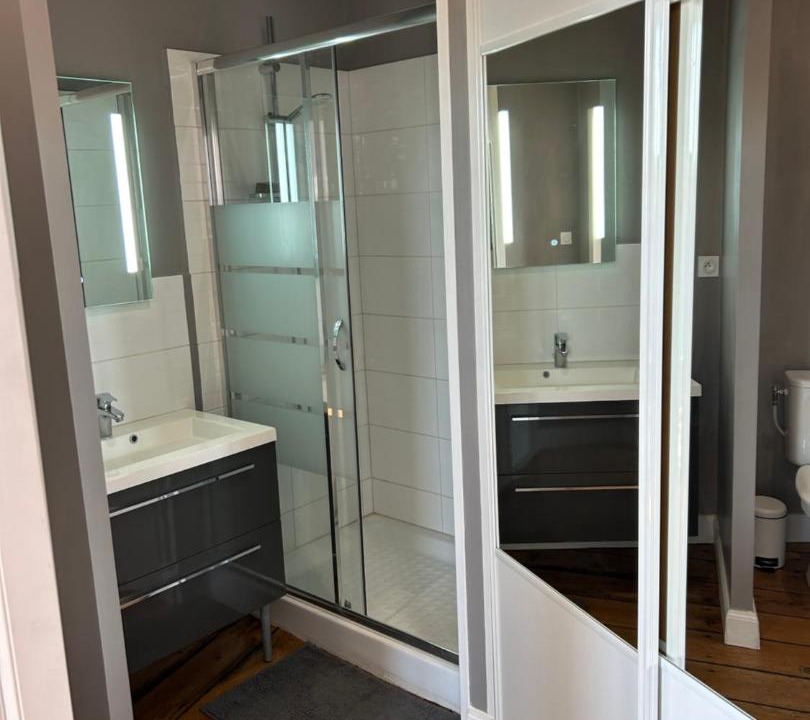 Photo of Bathroom in Pauillac