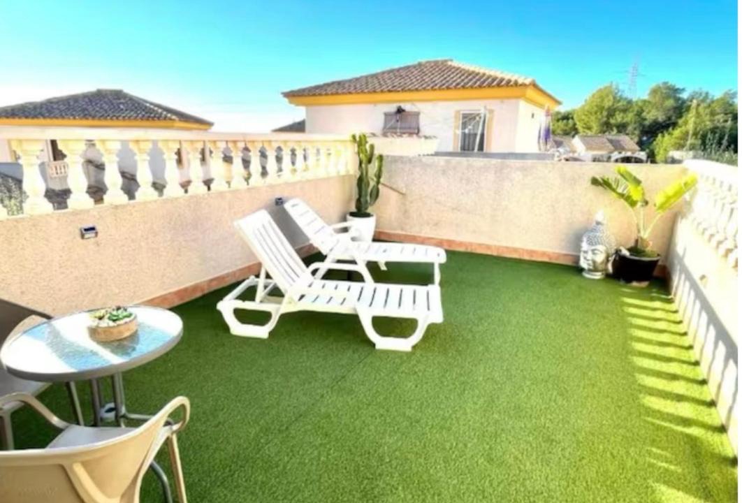 Photo of Patio Balcony in La Colina