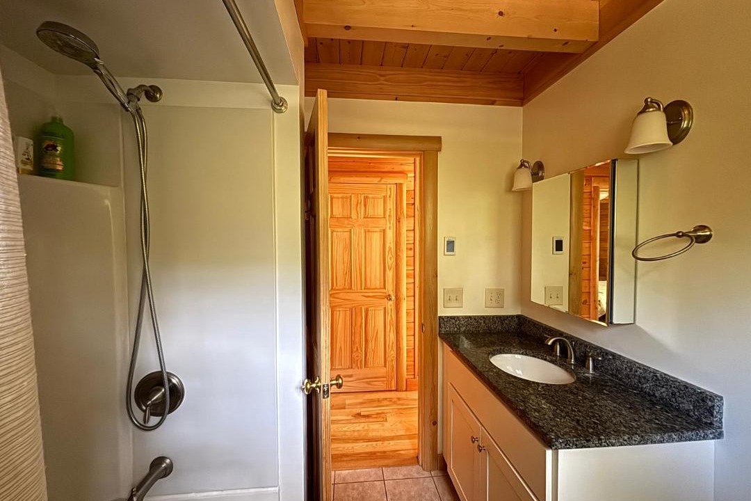 Photo of Bathroom in Freeport