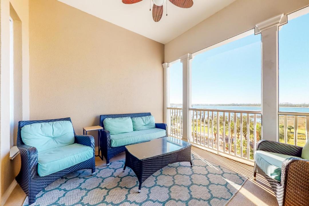 Photo of Patio Balcony in Upper Grand Lagoon