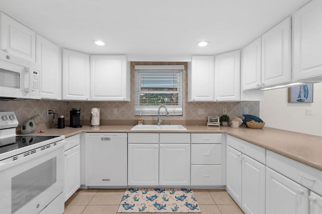 Photo of Kitchen in South Gate Ridge
