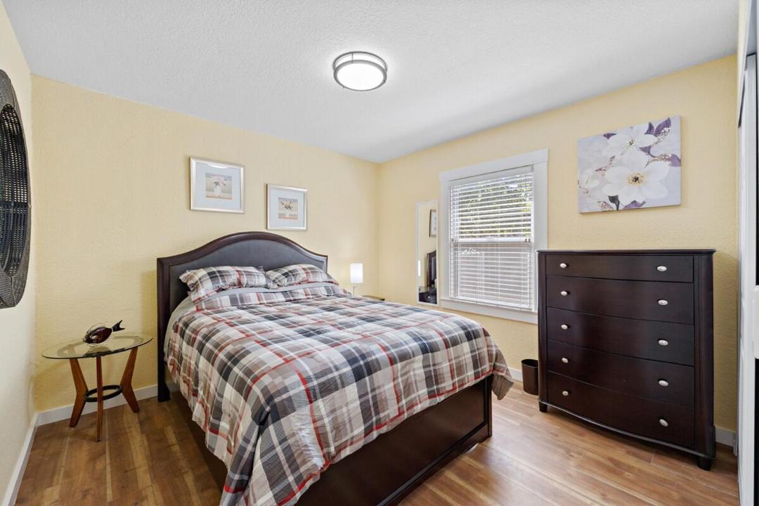 Photo of Bedroom in North Oak Park