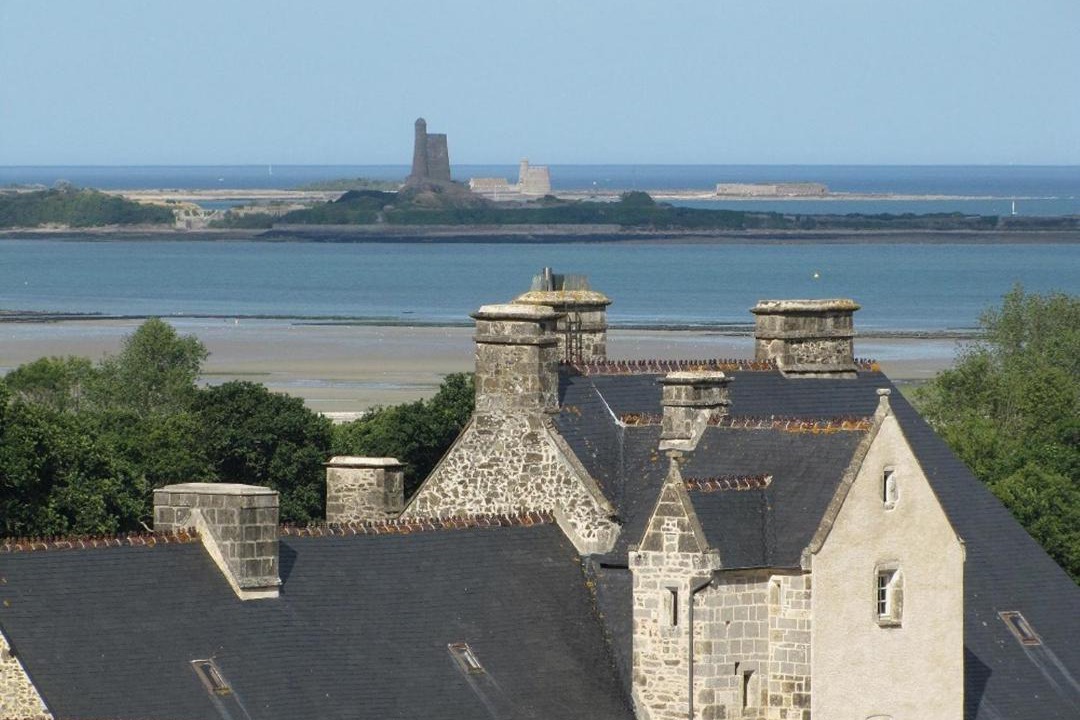 Photo of Buildings in Crasville