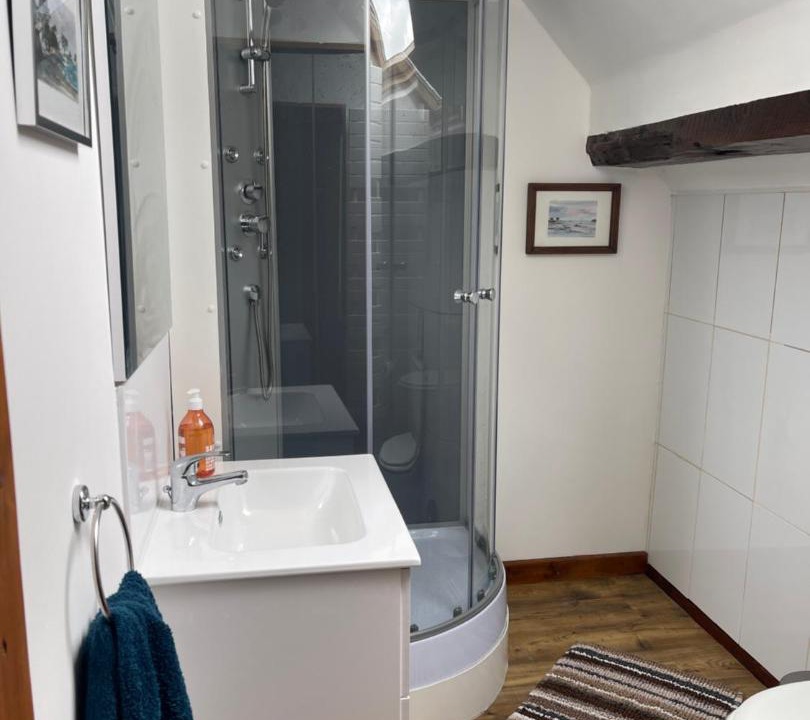 Photo of Bathroom in Saint-Georges-de-Livoye