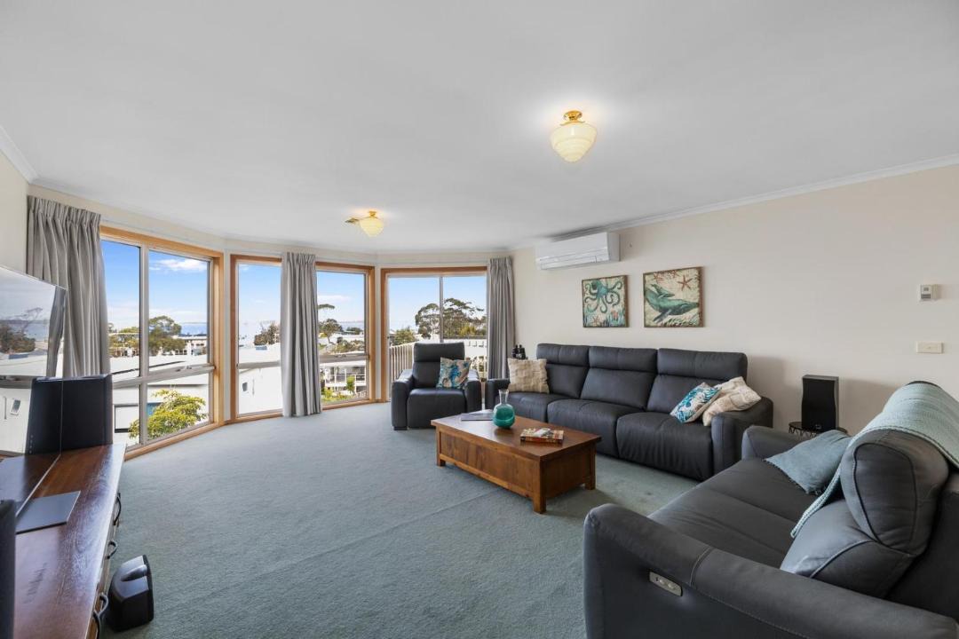 Photo of Others in Rhyll