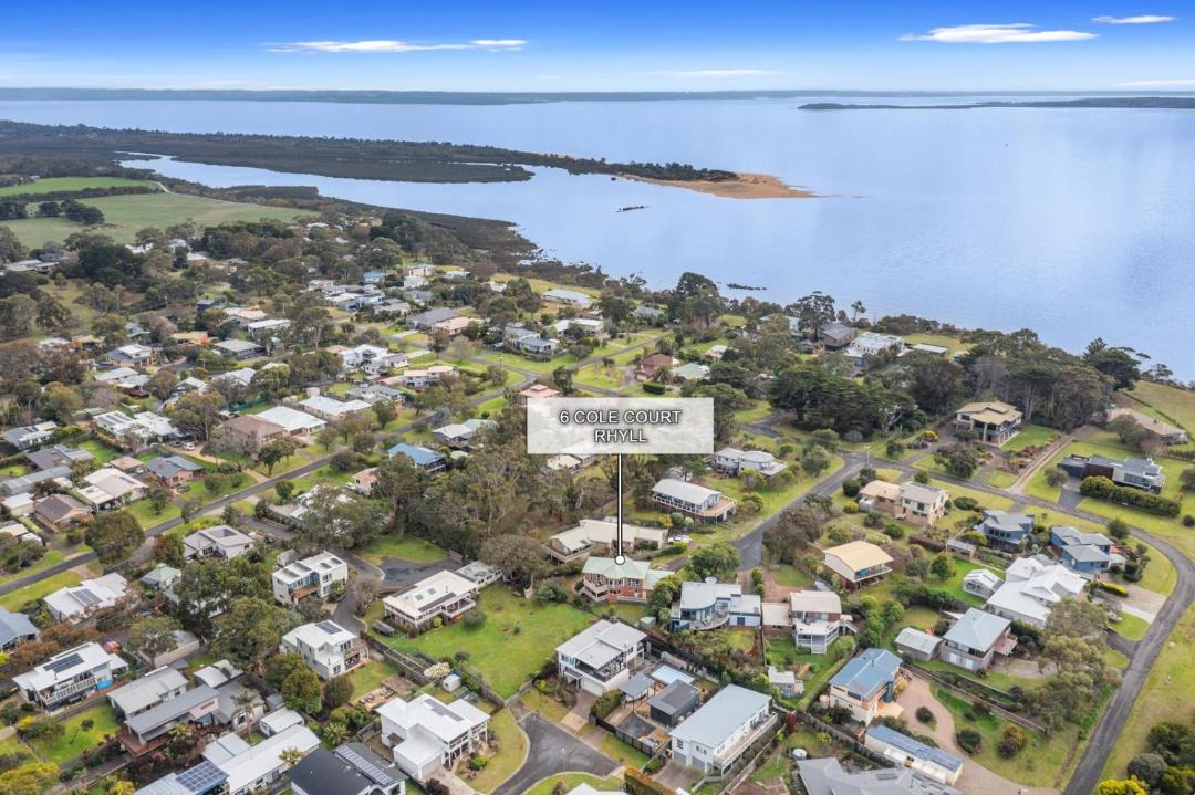 Photo of Others in Rhyll