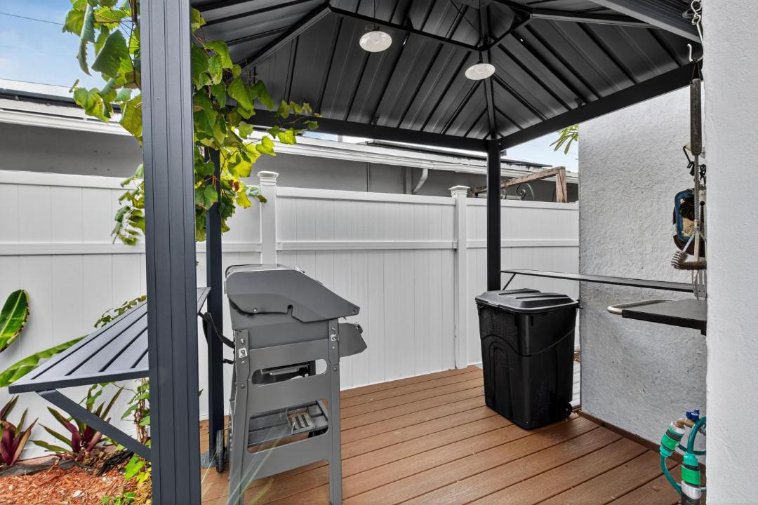 Photo of Patio Balcony in Oakland Park