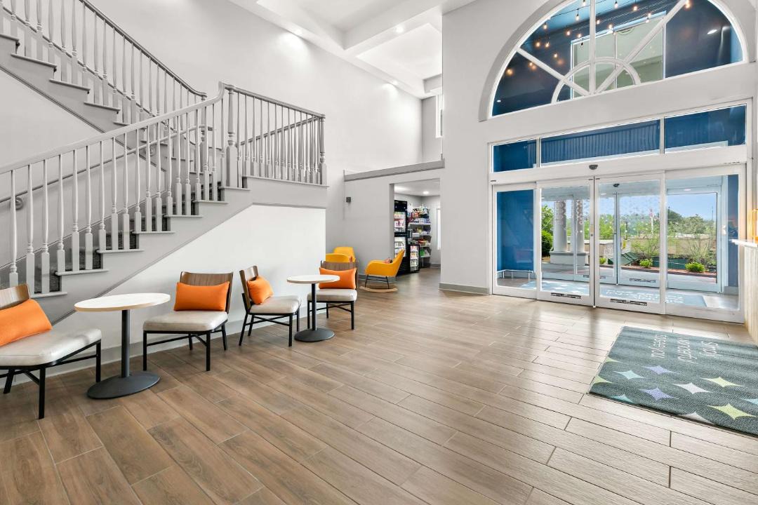 Photo of Others in Commerce