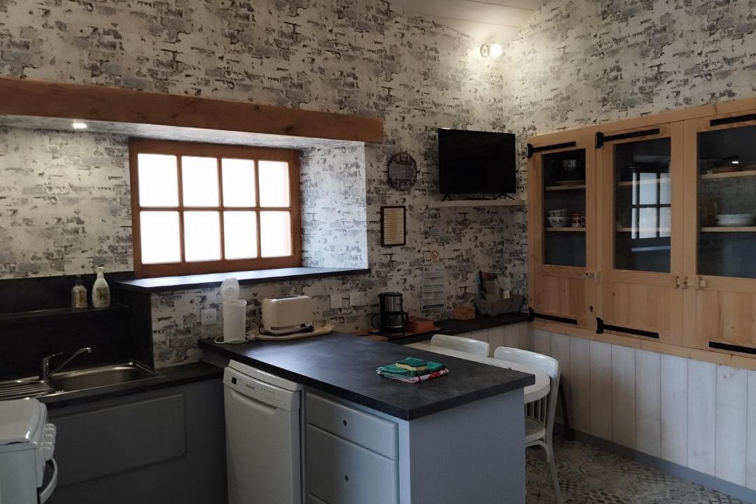 Photo of Others in Martrin