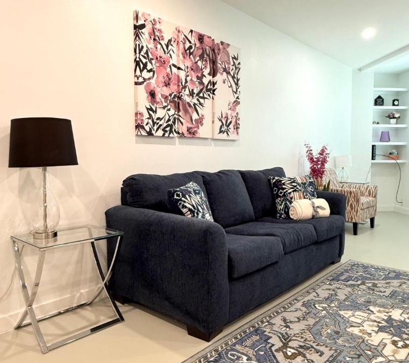 Photo of Livingroom in April Sound