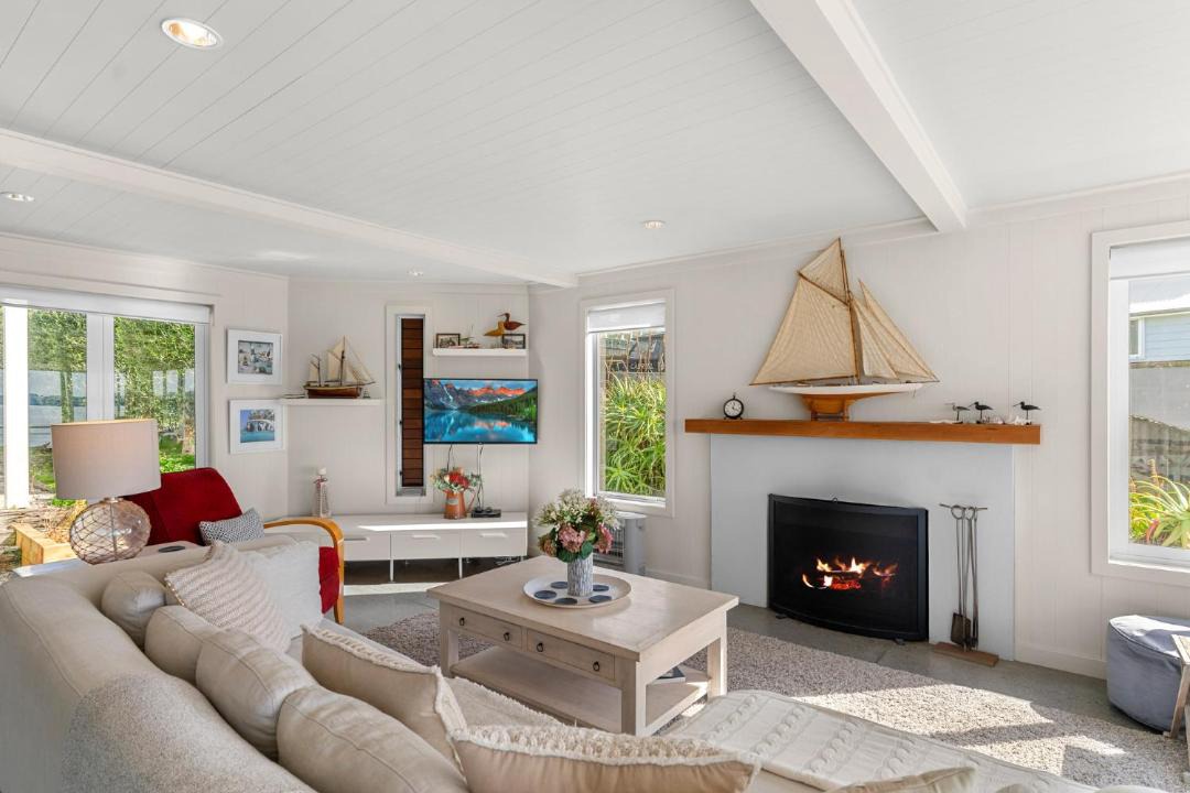 Photo of Others in Algies Bay