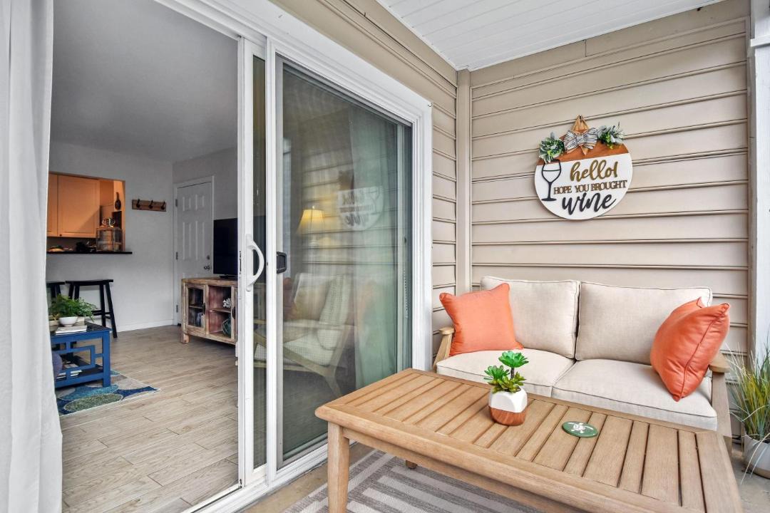 Photo of Patio Balcony in Demere Park