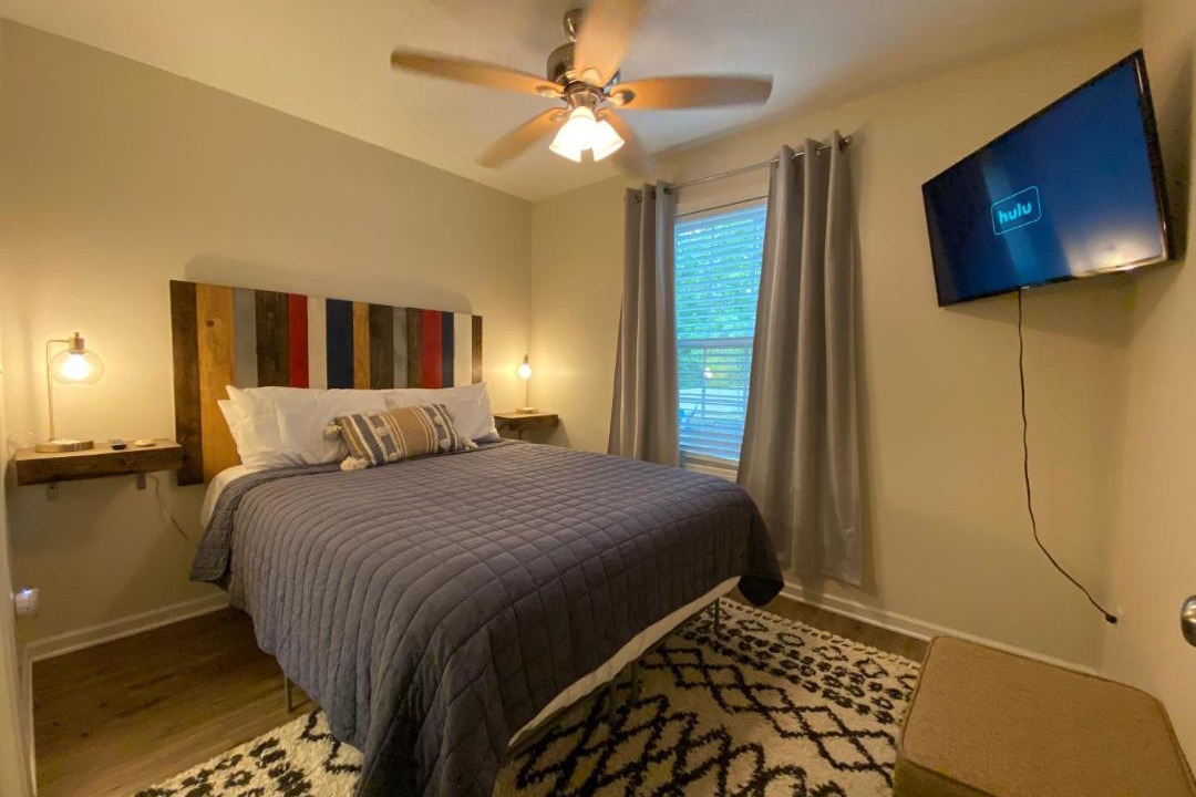 Photo of Bedroom in Townville