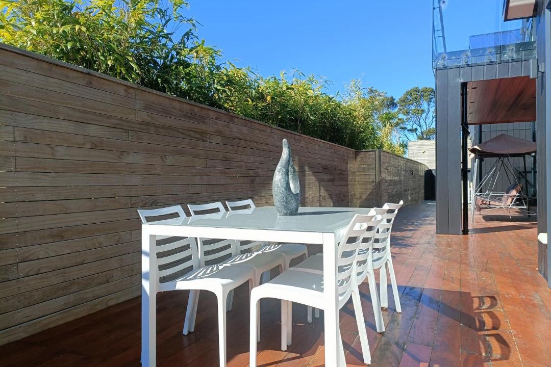 Photo of Others in Long Bay